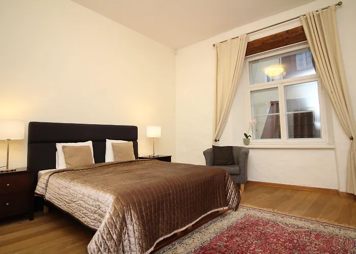 タリン　シティ　アパートメンツ　オールド　タウン　トーンペア タリン