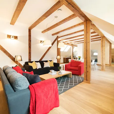 Old Town Toompea Lägenhet *