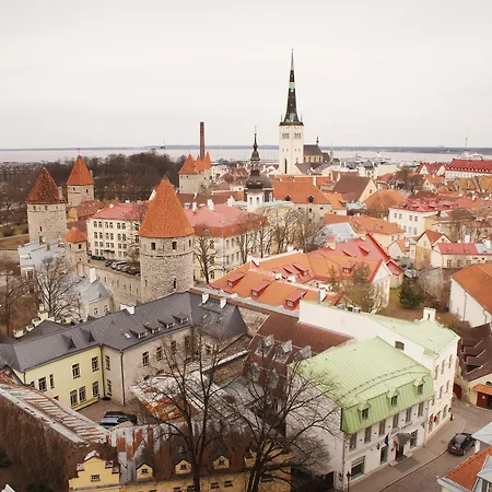 Old Town Toompea تالين