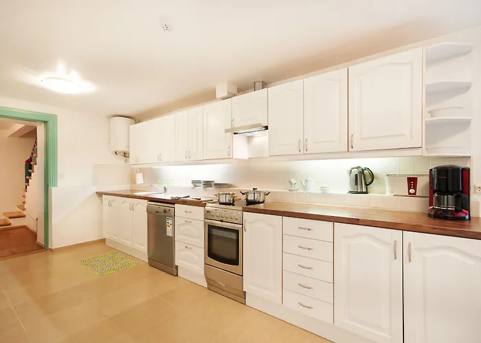 Old Town Toompea تالين